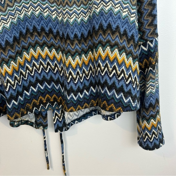 Ariella Blue Zig Zag Chevron Cowl Neck Lace Up Pullover Sweater Size Large - Picture 8 of 11